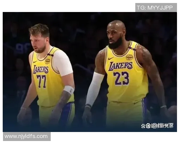 开拓者与掘金第三场激战回顾球员表现与战术分析全解读